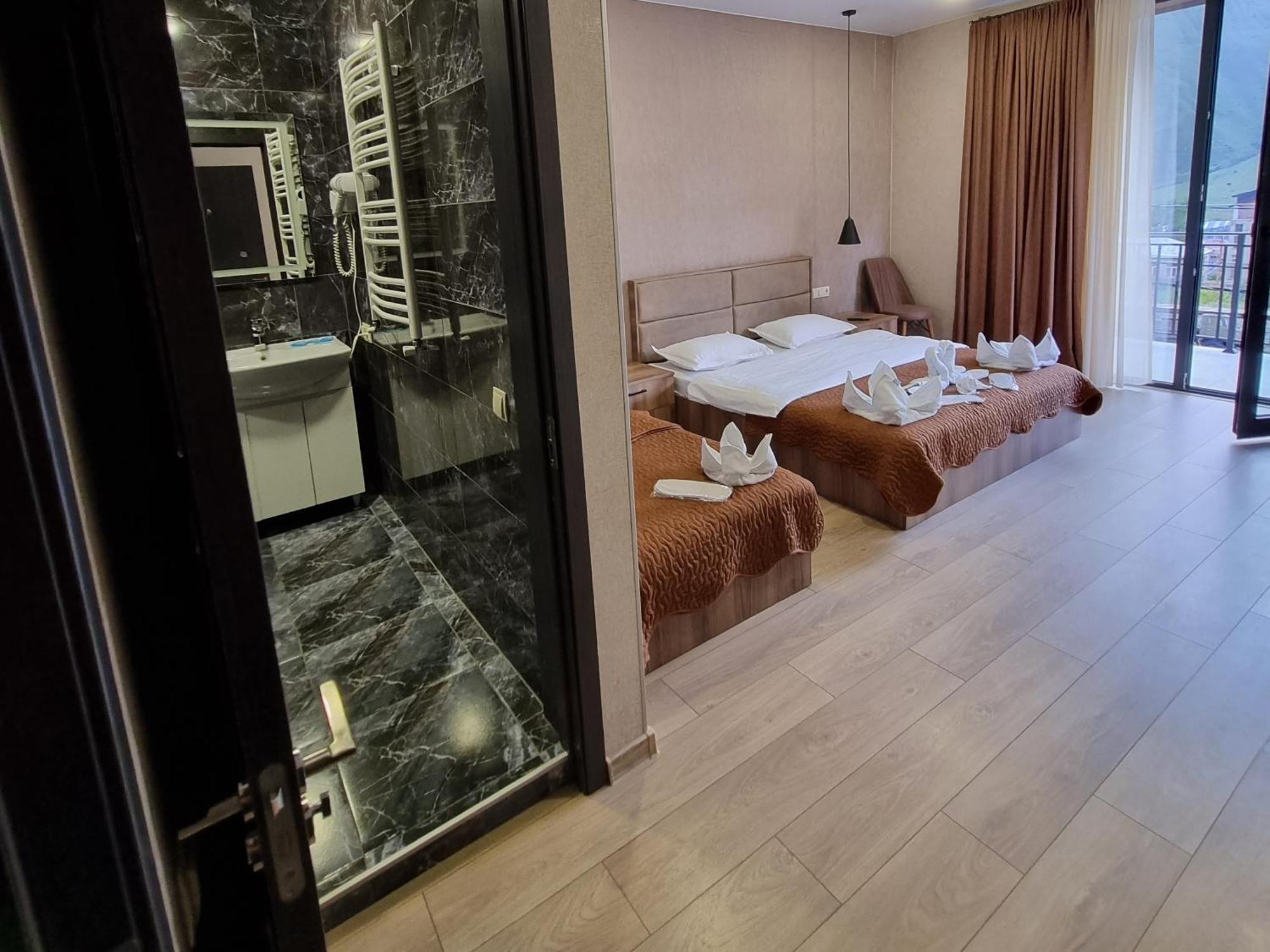 Hotel Sweet Night Stepancminda Pokój zdjęcie